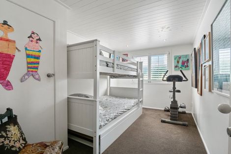 Photo of property in 93 Marine Parade, Mount Maunganui, 3116