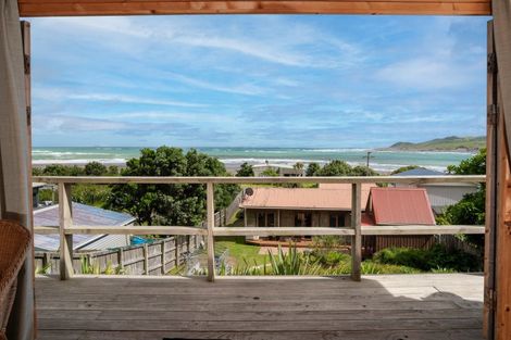 Photo of property in 141 Riria Kereopa Memorial Drive, Raglan, 3297