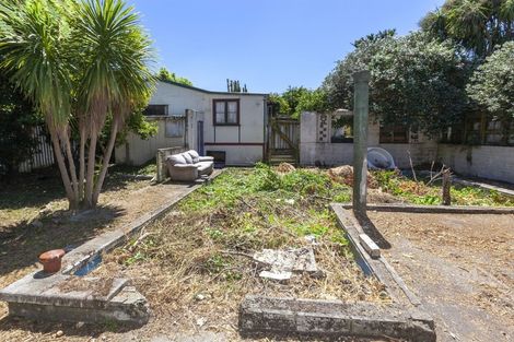 Photo of property in 38 Tiromoana Road, Raumati South, Paraparaumu, 5032