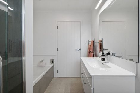 Photo of property in 33 Liverpool Street, Takaro, Palmerston North, 4412