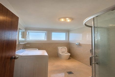 Photo of property in 56a Chilcott Road, Henderson, Auckland, 0612
