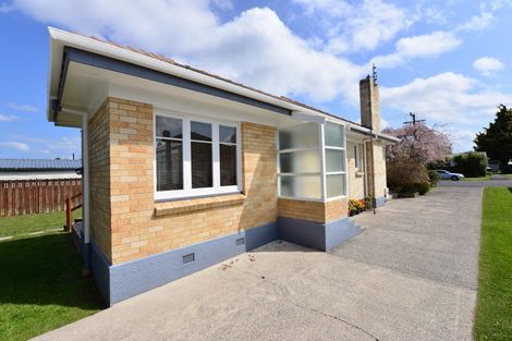 Photo of property in 36 Oxford Street, Fairfield, Hamilton, 3214