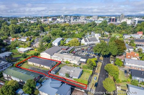 Photo of property in 8a Te Aroha Street, Hamilton East, Hamilton, 3216