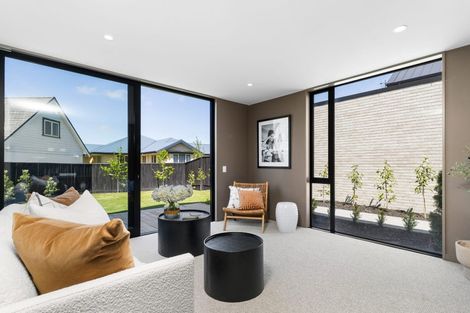 Photo of property in 1c Taunton Green, Papanui, Christchurch, 8052