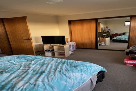 Photo of property in 1/2 Sunbeam Place, Halswell, Christchurch, 8025