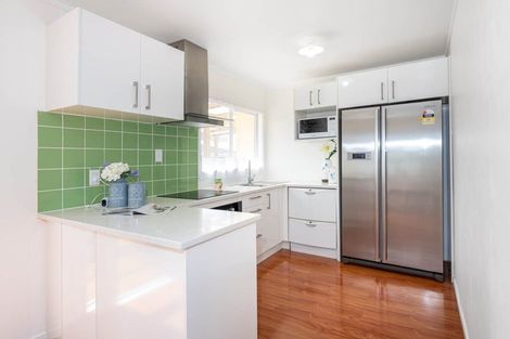 Photo of property in 21 Benchmark Drive, Massey, Auckland, 0614