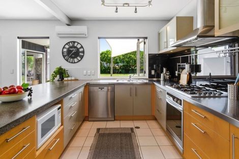 Photo of property in 17 Taumata Road, Omaha, Warkworth, 0986