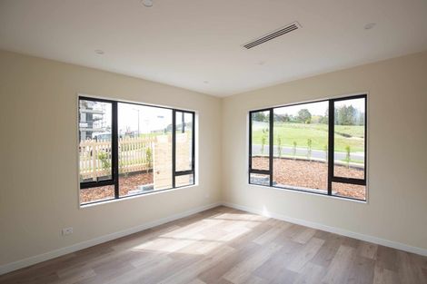 Photo of property in 13 Katote Avenue, Swanson, Auckland, 0614