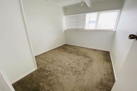 Photo of property in 156 Bleakhouse Road, Mellons Bay, Auckland, 2014