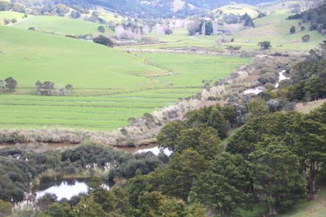 Photo of property in 347 Campbell Road, Parua Bay, Onerahi, 0192