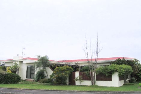 Photo of property in 10 Cassino Crescent, Onekawa, Napier, 4110