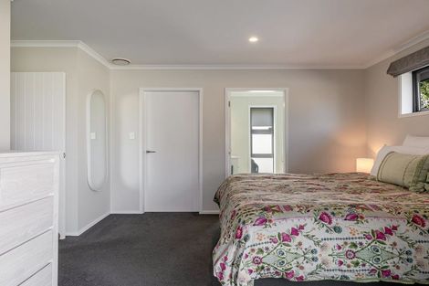 Photo of property in 33 Monarch Drive, Ashhurst, 4810