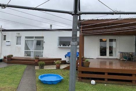 Photo of property in 2 Svenson Road, Waipukurau, 4200