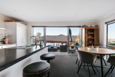 Photo of property in 31 Fairfax Crescent, Pyes Pa, Tauranga, 3112