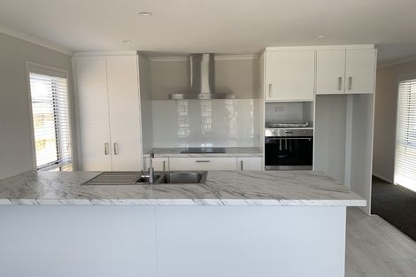 Photo of property in 180 Te Okuroa Drive, Papamoa, 3118