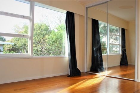 Photo of property in 15 Catalina Crescent, Forrest Hill, Auckland, 0620
