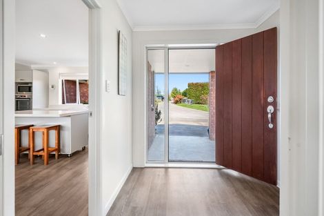 Photo of property in 472 Lees Road, Feilding, 4775