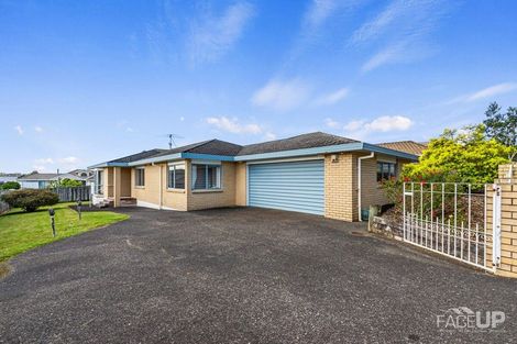 Photo of property in 1b Picasso Drive, West Harbour, Auckland, 0618