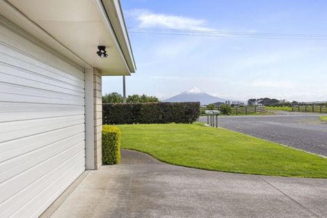 Photo of property in 470 Turuturu Road, Hawera, 4674