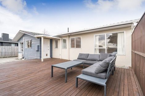 Photo of property in 11 Paradise Place, Milson, Palmerston North, 4414