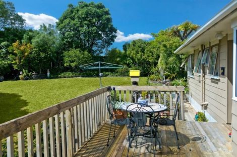 Photo of property in 33 Longreach Drive, Sunnyvale, Auckland, 0612