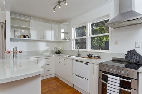Photo of property in 37 Orion Place, Hillcrest, Auckland, 0627