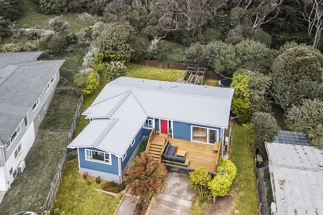 Photo of property in 13 De Castro Place, Titahi Bay, Porirua, 5022