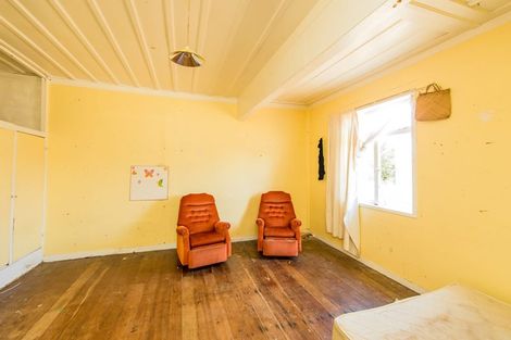 Photo of property in 39 Cornfoot Street, Castlecliff, Whanganui, 4501