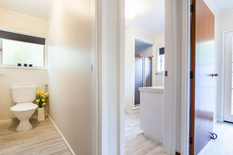 Photo of property in 5/1 Takapu Street, Henderson, Auckland, 0612