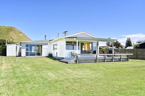 Photo of property in 176 Mahia East Coast Road, Mahia, 4198