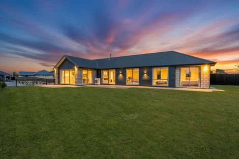 Photo of property in 100 Hoffman Court, Waikiwi, Invercargill, 9810