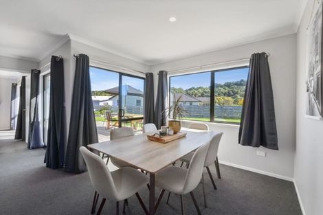 Photo of property in 27 Pukeko Way, Kinloch, Taupo, 3377