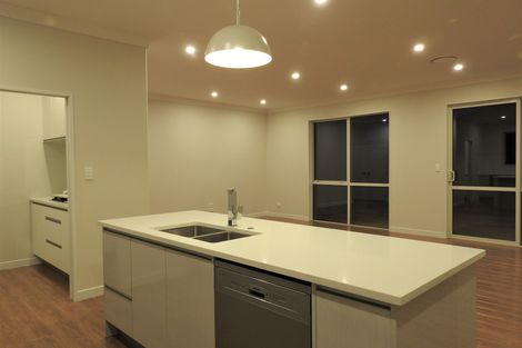 Photo of property in 54 Matua Road, Huapai, Kumeu, 0810