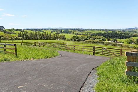Photo of property in 205a Cameron Town Road, Pukekohe, 2678