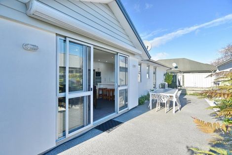 Photo of property in 1/28 Kirsten Place, Parklands, Christchurch, 8083