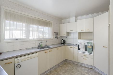 Photo of property in 6 Coleman Street, Paraparaumu, 5032