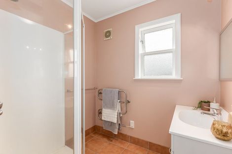 Photo of property in 130 Wainuiomata Road, Wainuiomata, Lower Hutt, 5014