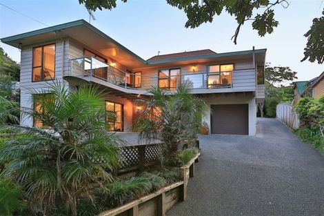 Photo of property in 91 Grassmere Road, Henderson Valley, Auckland, 0612