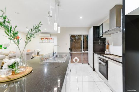 Photo of property in 1 Stamford Crescent, Flat Bush, Auckland, 2019