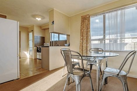 Photo of property in 9 Colonial Place, Kelvin Grove, Palmerston North, 4414