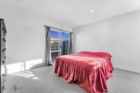 Photo of property in 2/48 Tabitha Crescent, Henderson, Auckland, 0612