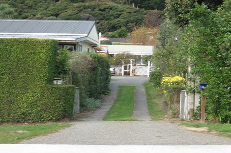 Photo of property in 8 Ruahine Street, Paraparaumu, 5032