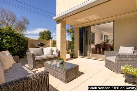 Photo of property in 19 Edgecumbe Road, Tauranga, 3110