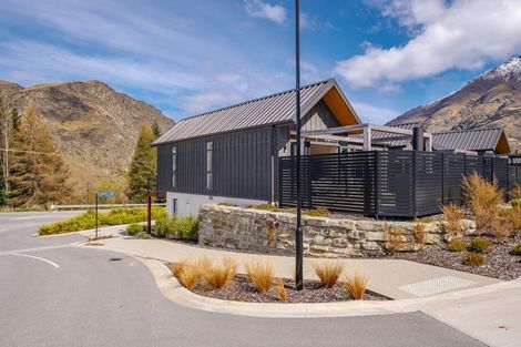 Photo of property in 2 Stamper Lane, Arthurs Point, Queenstown, 9371