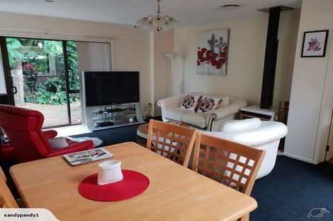 Photo of property in 3 Fielding Crescent, Farm Cove, Auckland, 2012