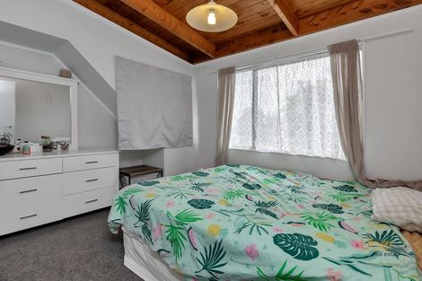 Photo of property in 98 Fourth Avenue, Woodhill, Whangarei, 0110