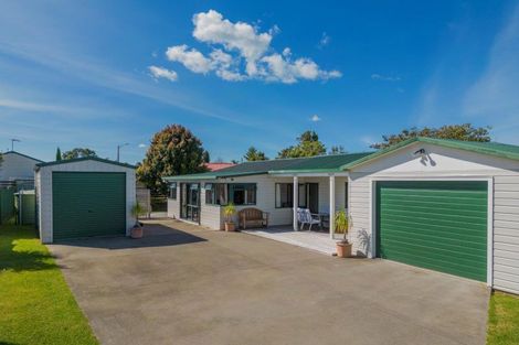 Photo of property in 31 Whitby Avenue, Whitianga, 3510