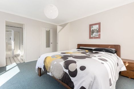 Photo of property in 295 Main Road, Tawa, Wellington, 5028