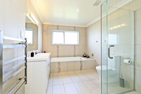 Photo of property in 15 Akaroa Road, Poraiti, Napier, 4112