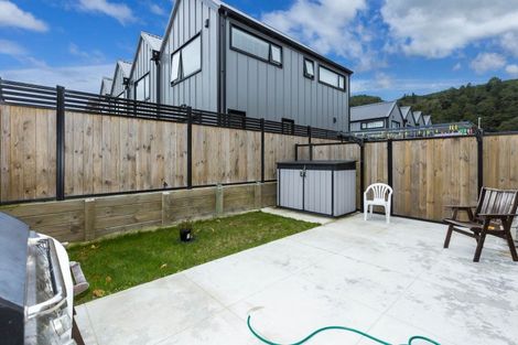 Photo of property in 42 Dahl Drive, Wallaceville, Upper Hutt, 5018